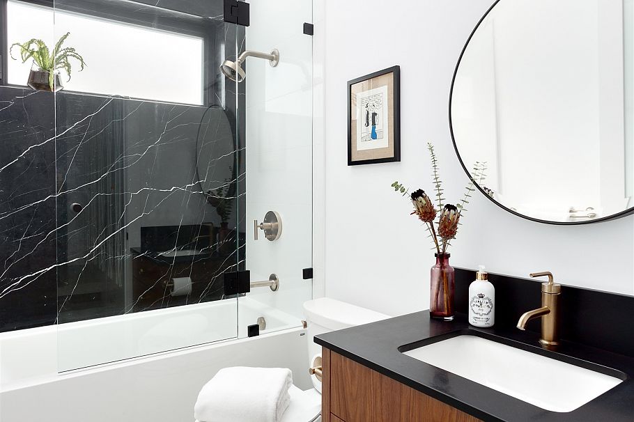 2161 E 20th Avenue Vancouver, BC - 9