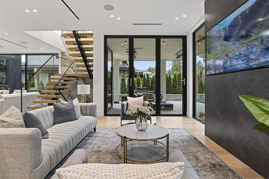 922 Wentworth Avenue North Vancouver, BC - 12