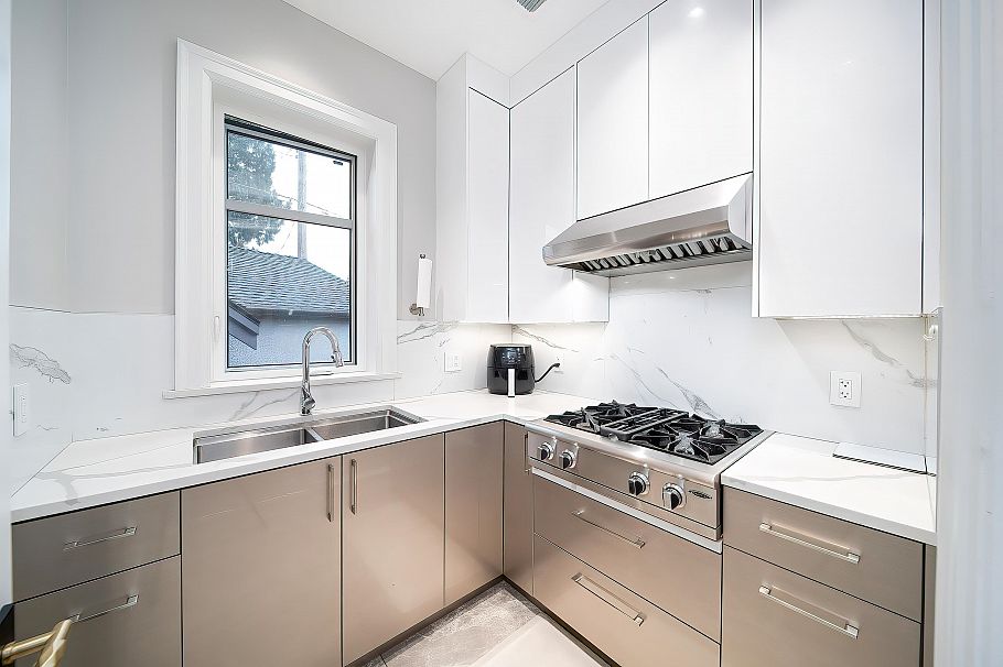 1 4085 W 41st Avenue Vancouver, BC - 24