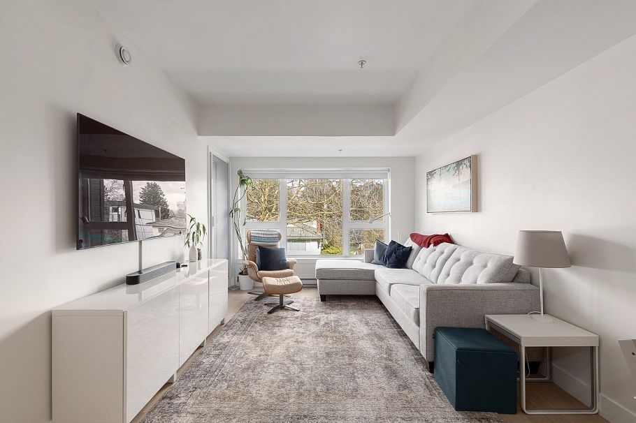 305 2666 Duke Street Vancouver, BC - 12