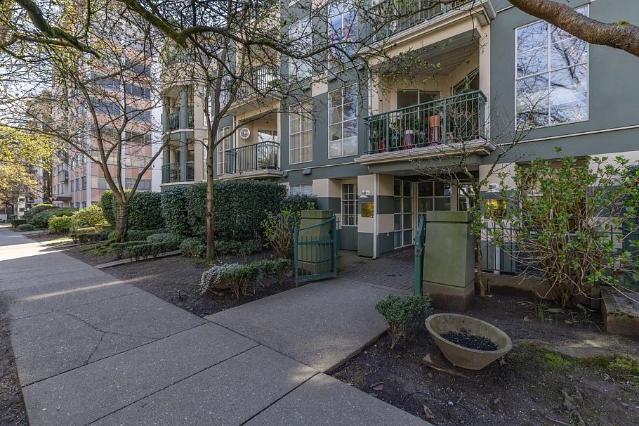 106 1928 Nelson Street Vancouver, BC - 30