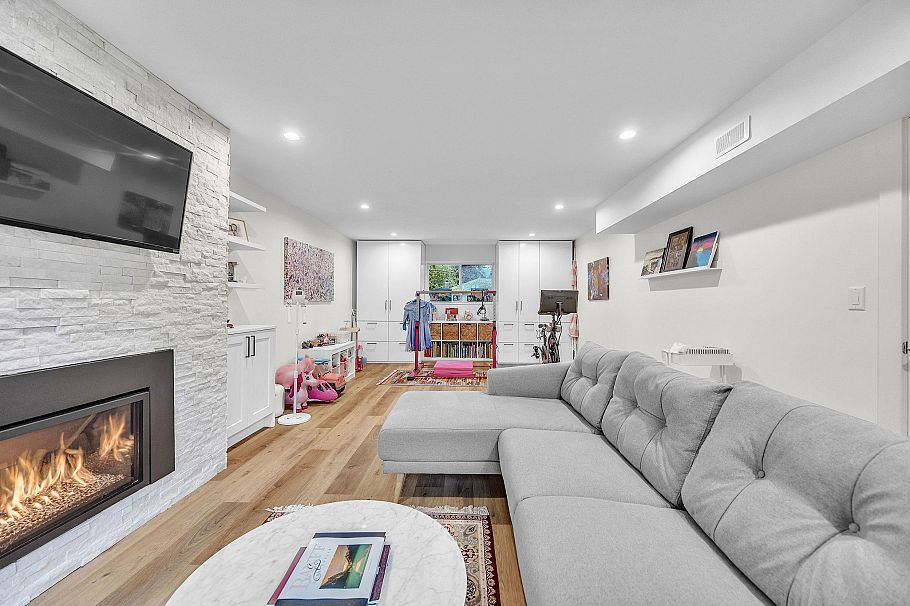 2841 Masefield Road North Vancouver, BC - 23