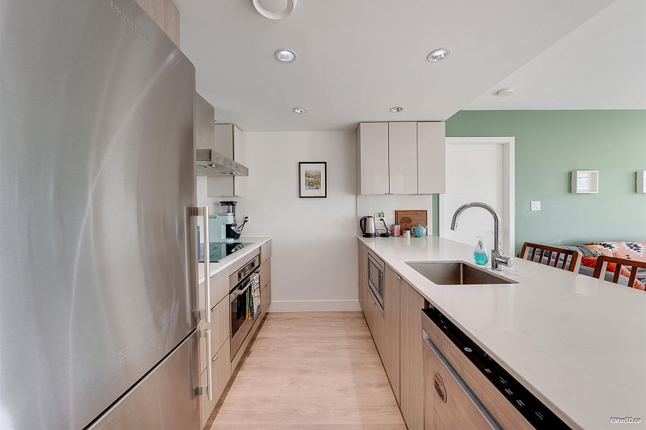 1507 1788 Columbia Street Vancouver, BC - 8