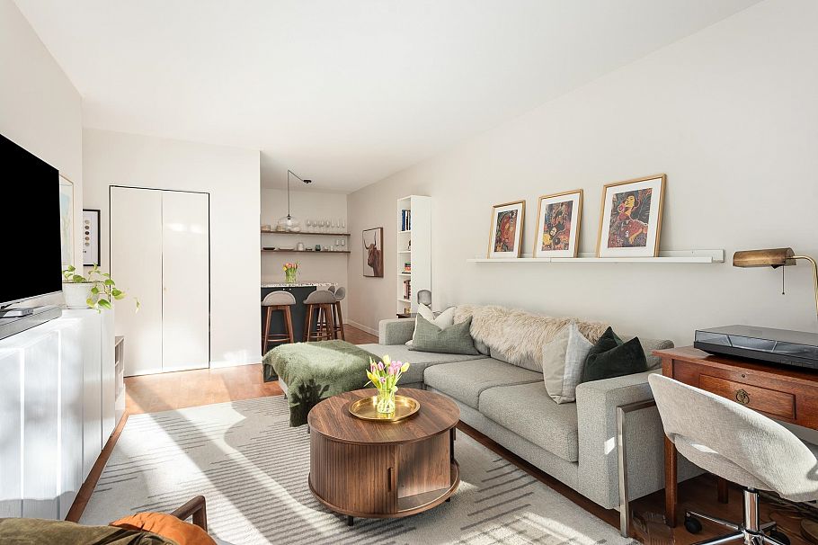 809 756 Great Northern Way Vancouver, BC - 3