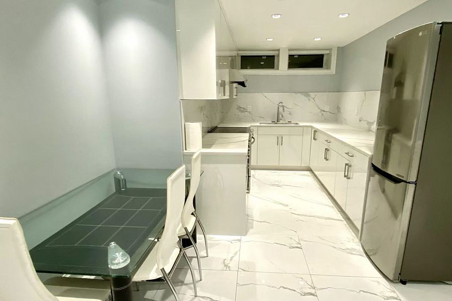 1 4085 W 41st Avenue Vancouver, BC - 33