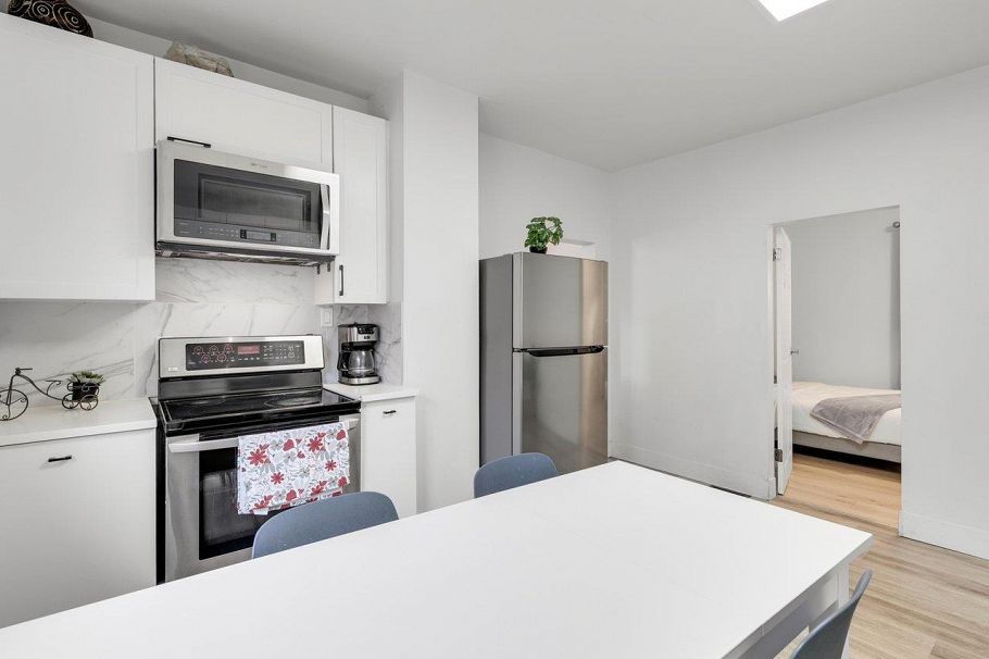 4168 Parker Street Burnaby, BC - 9