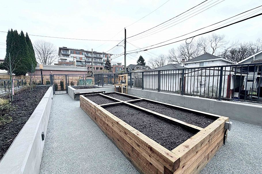 105 2268 E Broadway Street Vancouver, BC - 16