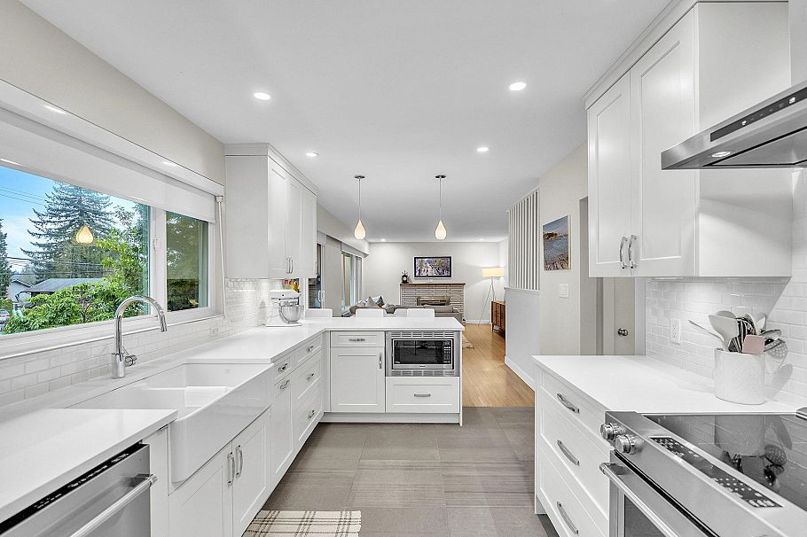 2841 Masefield Road North Vancouver, BC - 12