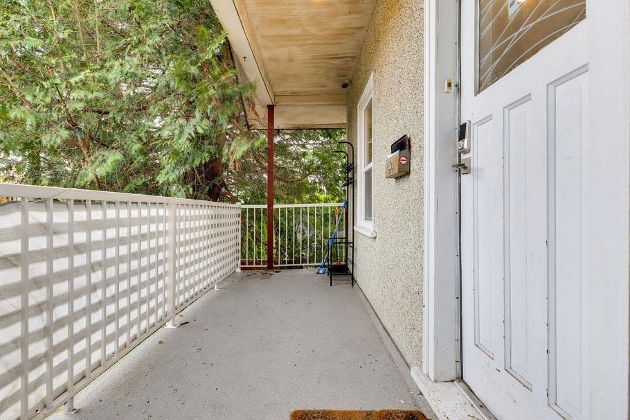 4168 Parker Street Burnaby, BC - 3