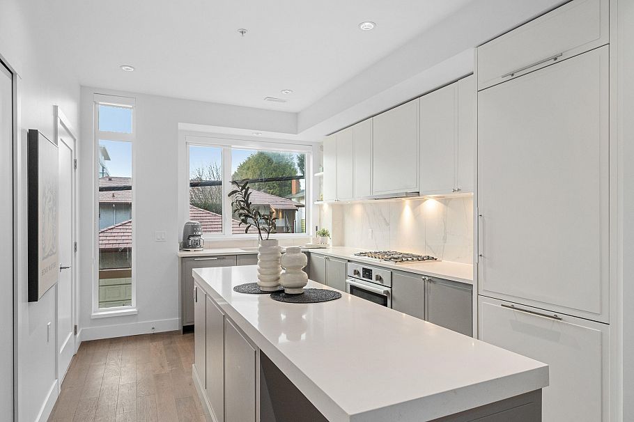 7623 Yukon Street Vancouver, BC - 10