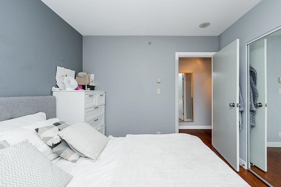 301 583 Beach Crescent Vancouver, BC - 8