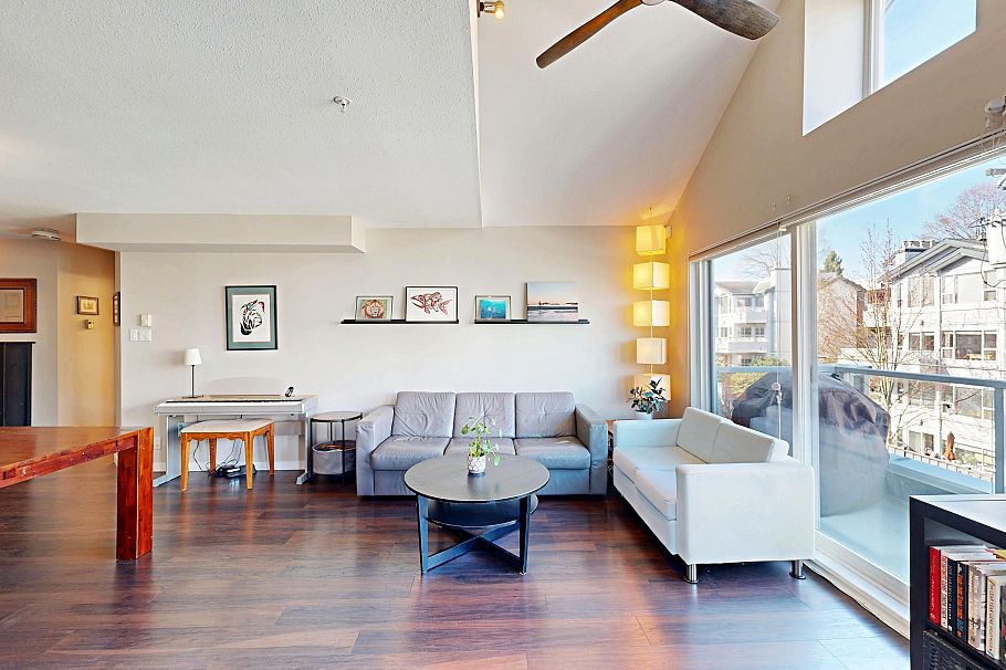 307 865 W 15th Avenue Vancouver, BC - 9