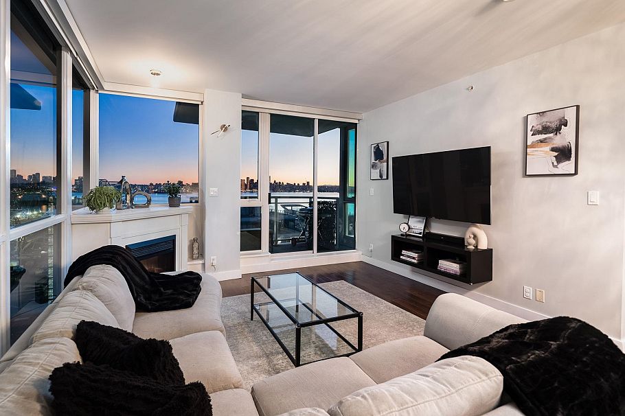 1603 188 E Esplanade Street North Vancouver, BC - 15