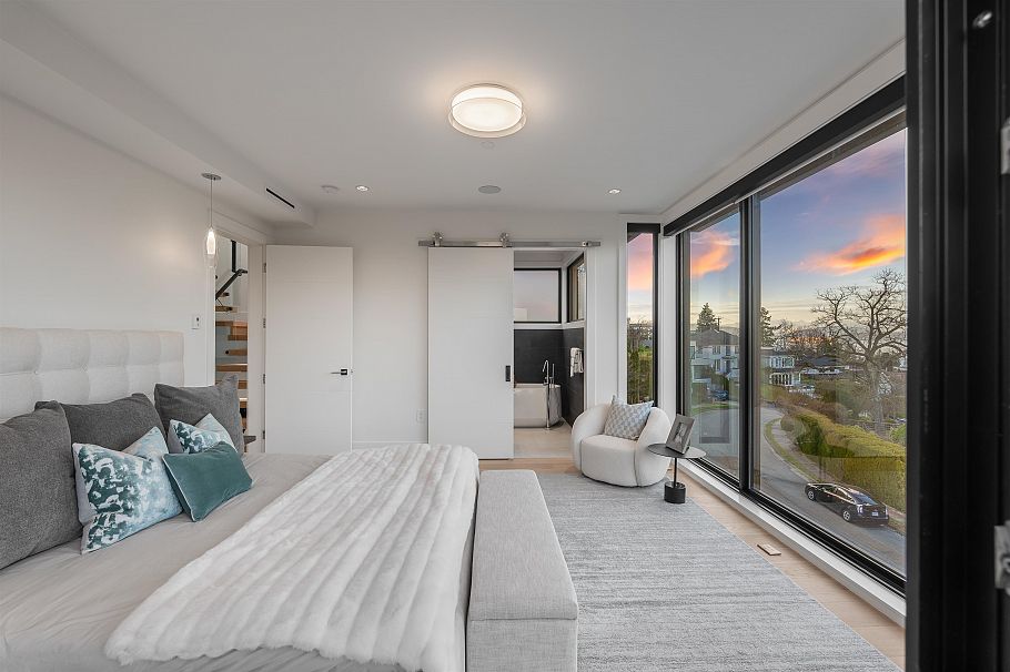 4346 Locarno Crescent Vancouver, BC - 13