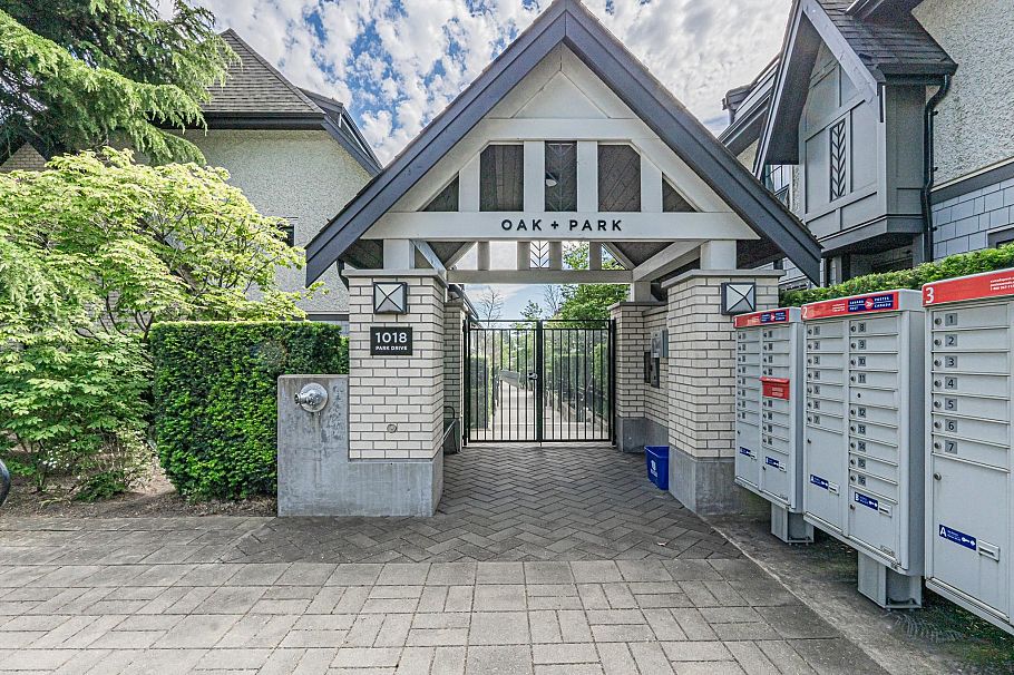 7903 Oak Street Vancouver, BC - 2