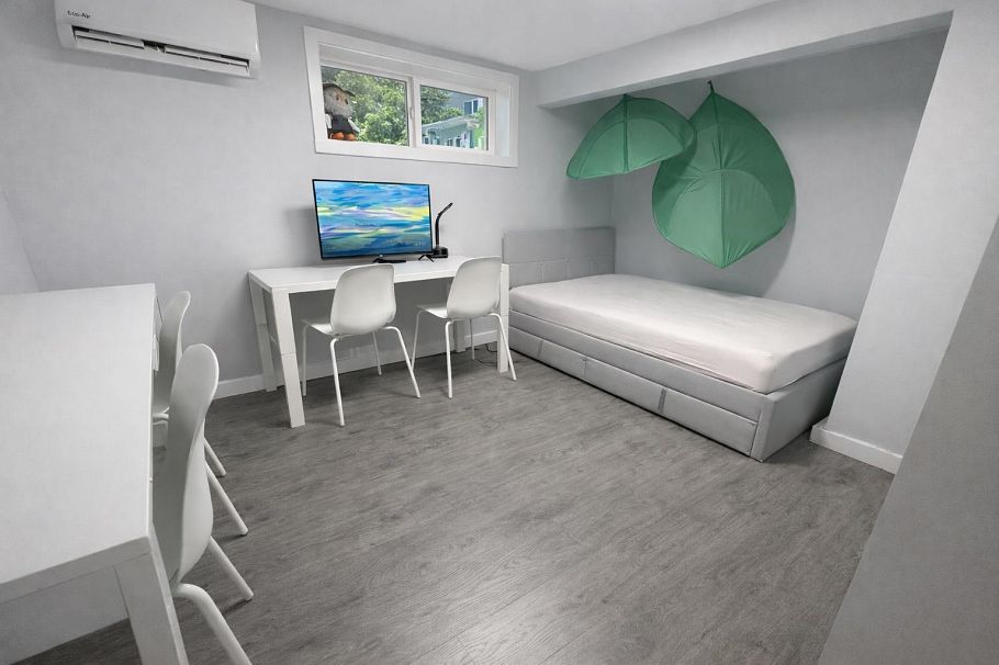 4450 Granville Street Vancouver, BC - 12