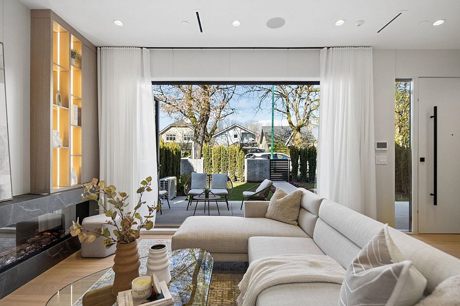 1 3036 W 13th Avenue Vancouver, BC - 7