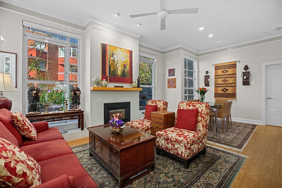 106 1928 Nelson Street Vancouver, BC - 1