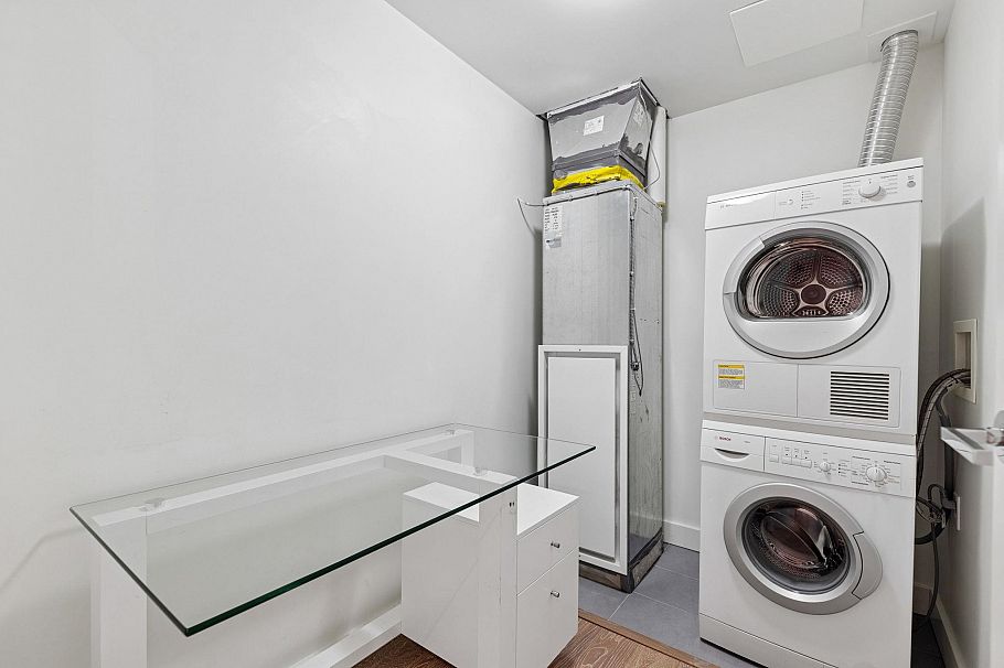 206 1477 W Pender Street Vancouver, BC - 16