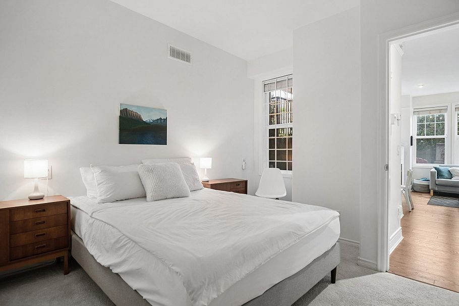 978 W 16th Avenue Vancouver, BC - 18