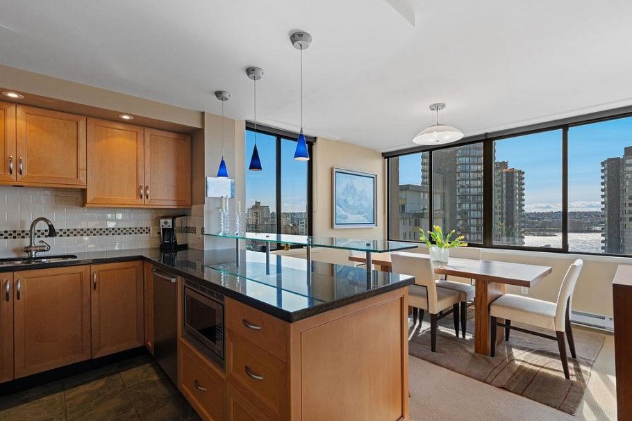 1203 1236 Bidwell Street Vancouver, BC - 14