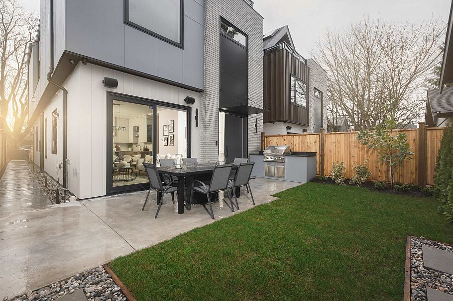 2 2637 W 12th Avenue Vancouver, BC - 21