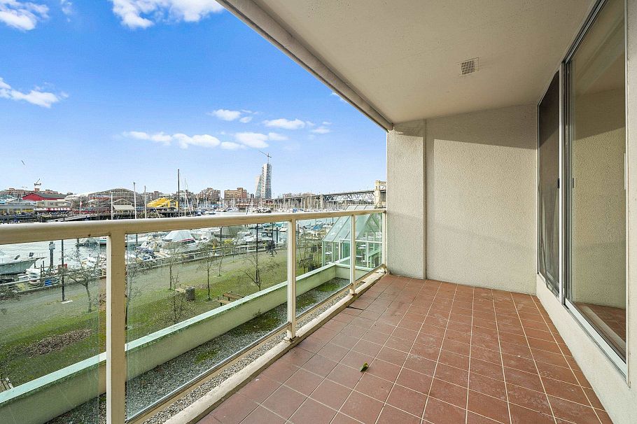 205 1600 Howe Street Vancouver, BC - 18