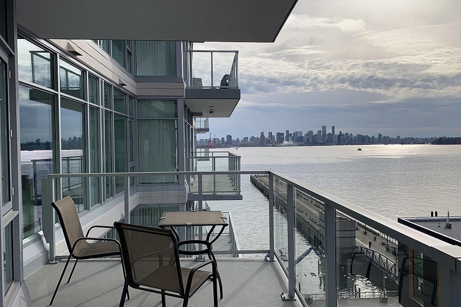 807 175 Victory Ship Way Vancouver, BC - 1