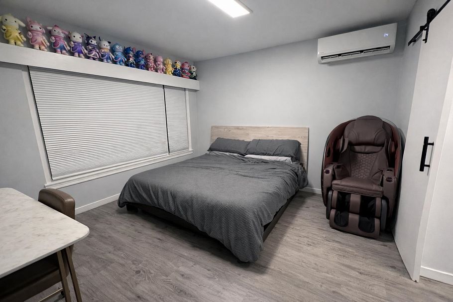 4450 Granville Street Vancouver, BC - 5