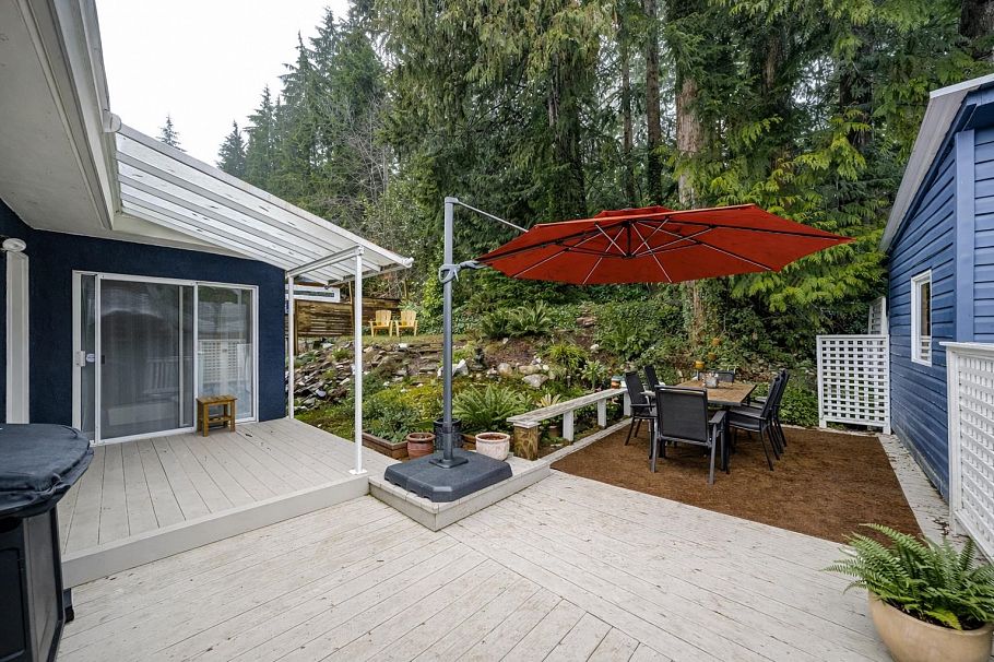 1749 Deep Cove Road North Vancouver, BC - 17