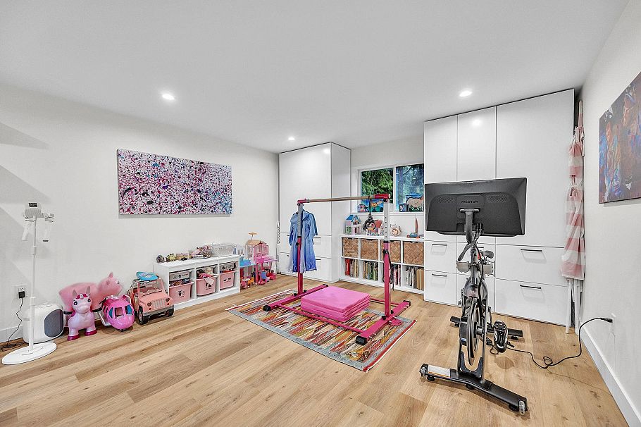 2841 Masefield Road North Vancouver, BC - 24