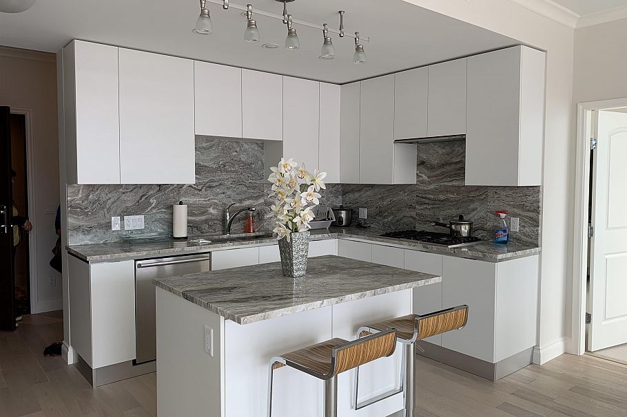 807 175 Victory Ship Way Vancouver, BC - 5