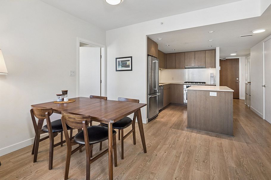 1209 111 E 1st Avenue Vancouver, BC - 4