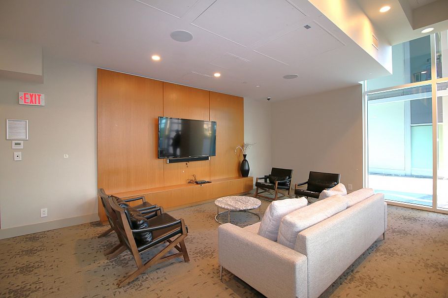 125 E 1st Avenue Vancouver, BC - 26