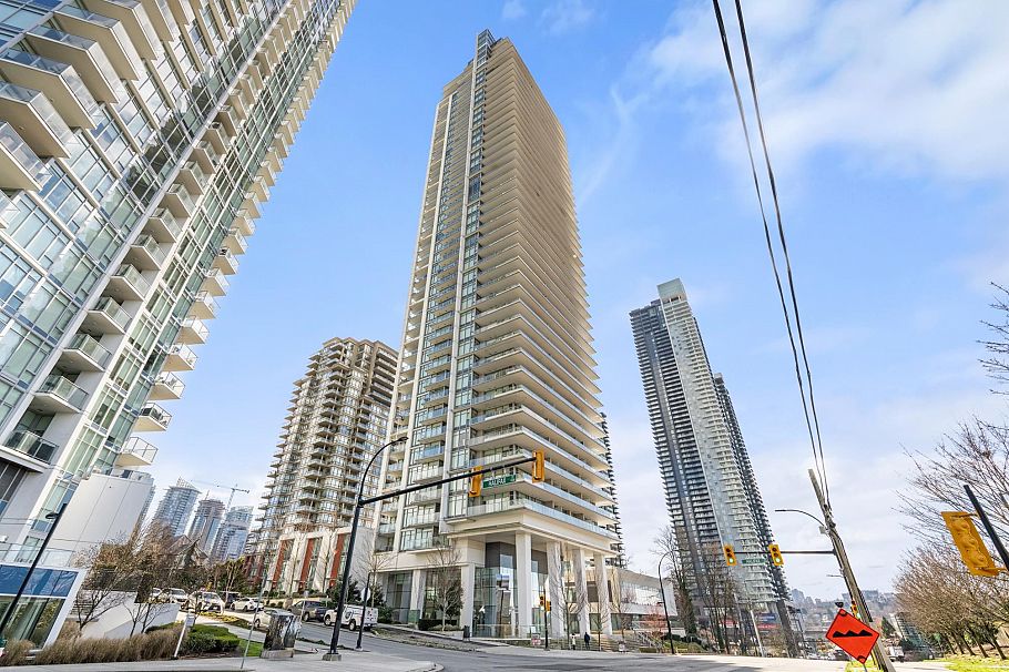 3302 1888 Gilmore Avenue Burnaby, BC - 1
