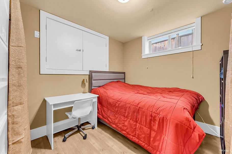 2139 W 22nd Avenue Vancouver, BC - 31