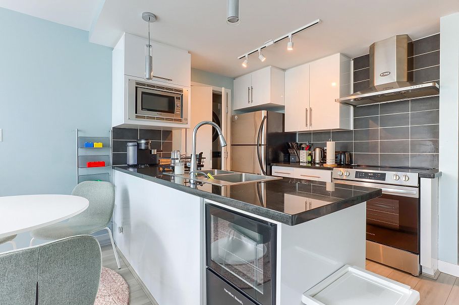 2601 188 Keefer Place Vancouver, BC - 6