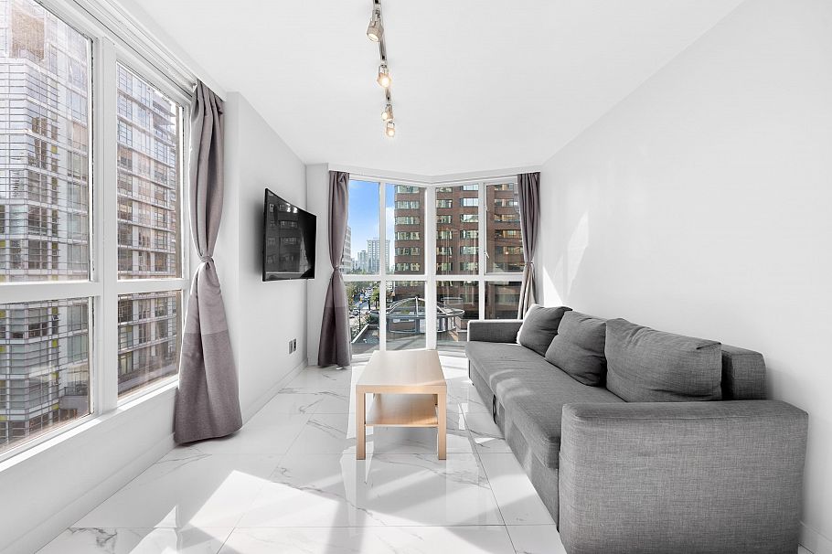 702 1188 Howe Street Vancouver, BC - 6