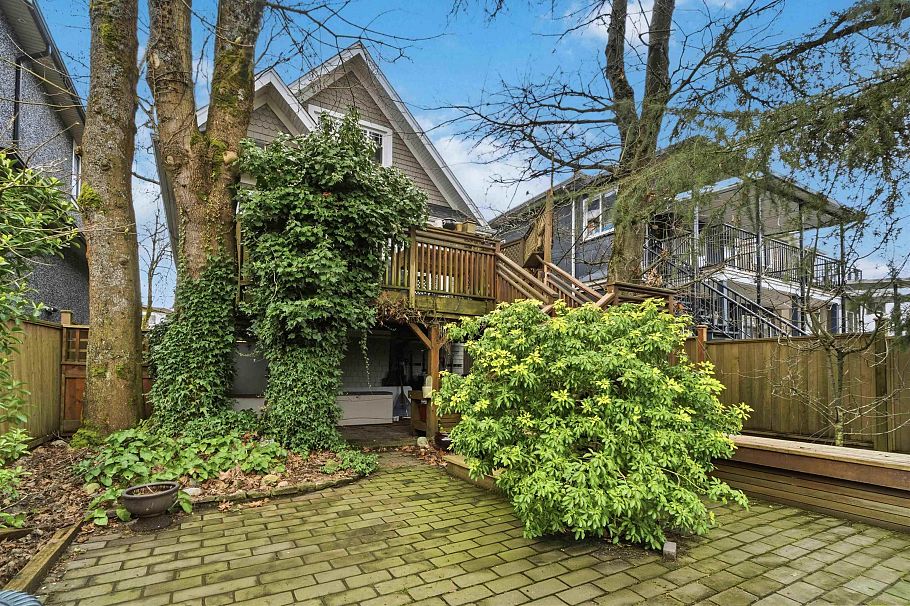 1783 E 37th Avenue Vancouver, BC - 23