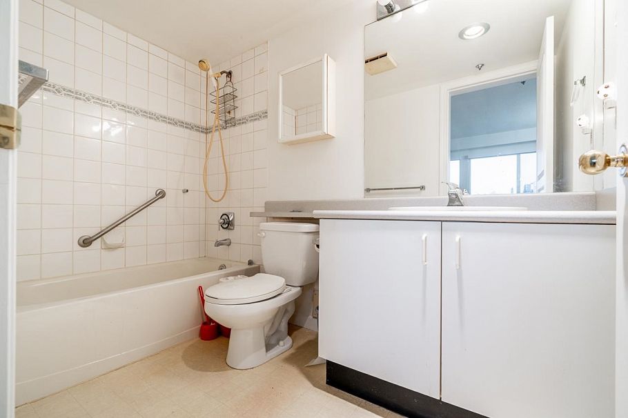 74 2733 N Kent Avenue Vancouver, BC - 21