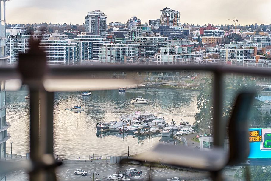 1209 111 W Georgia Street Vancouver, BC - 17