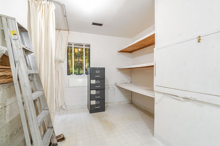 4262 Yuculta Crescent Vancouver, BC - 32