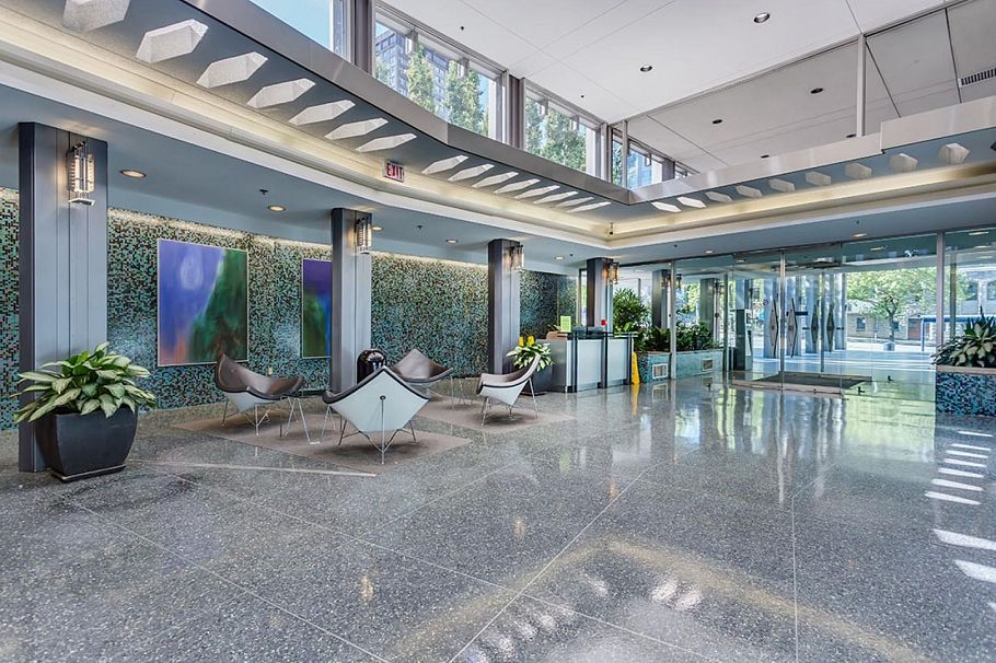 2106 989 Nelson Street Vancouver, BC - 36