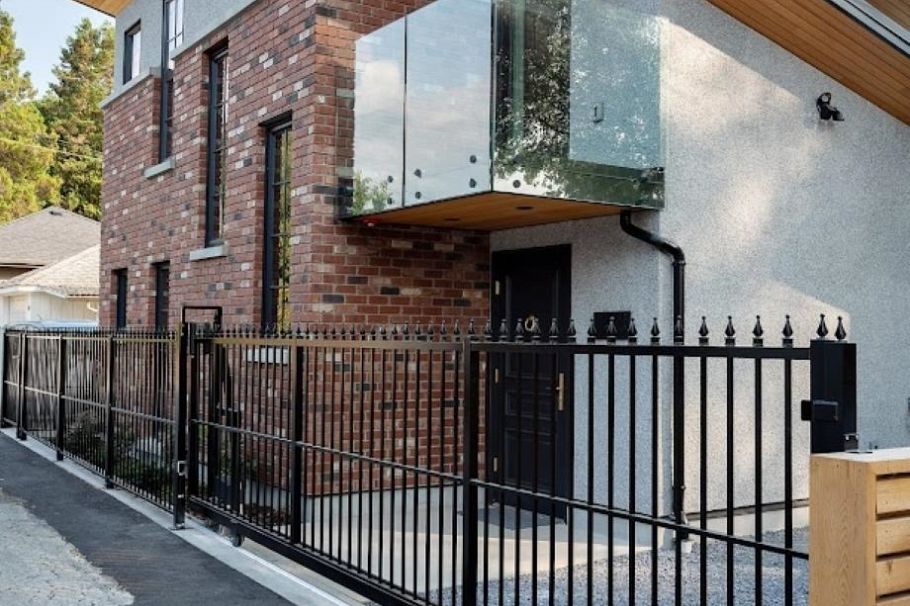 2161 E 20th Avenue Vancouver, BC - 1