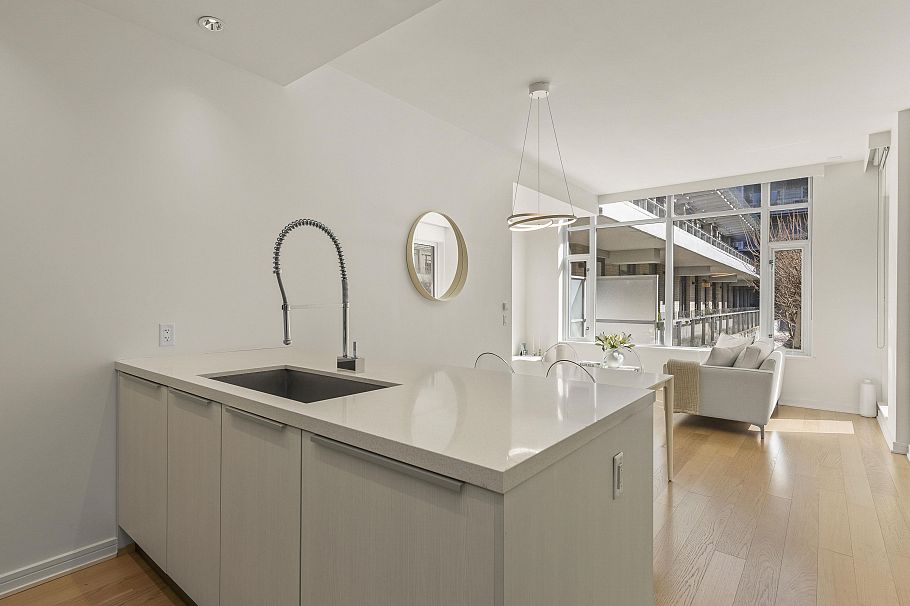 407 77 Walter Hardwick Avenue Vancouver, BC - 9