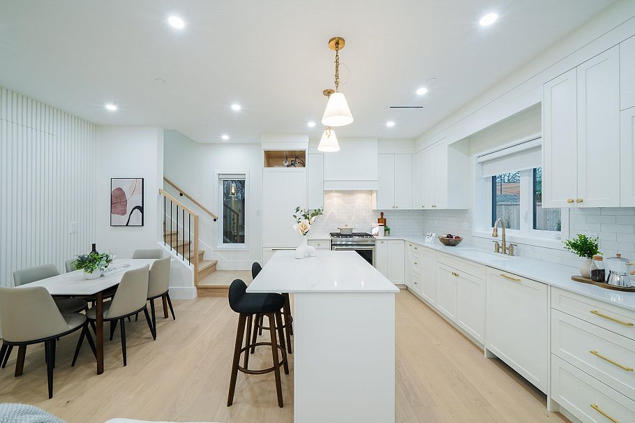 3462 Welwyn Street Vancouver, BC - 8