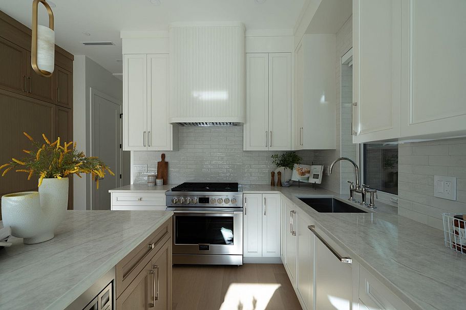 2 864 E 16th Avenue Vancouver, BC - 5