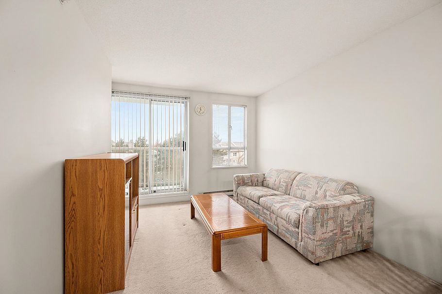 607 3489 Ascot Place Vancouver, BC - 2