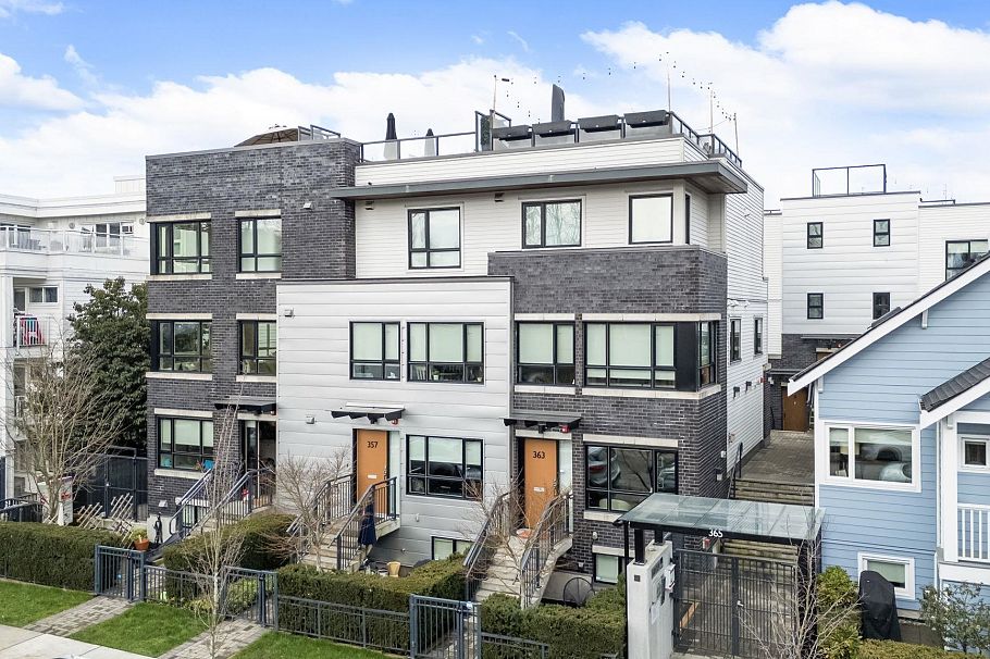 3 365 E 16th Avenue Vancouver, BC - 17