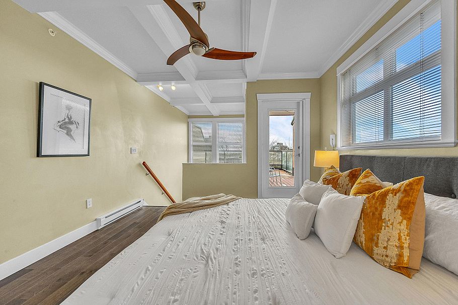 302 152 E 12th Street North Vancouver, BC - 20